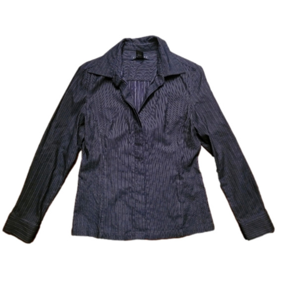 Express black striped button down shirt. Size 9/10. EXCELLENT CONDITION! - Picture 2 of 3